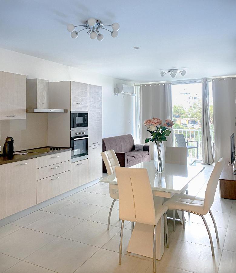 Charming Apartment In The Heart Of St. Julians San Julián Exterior foto